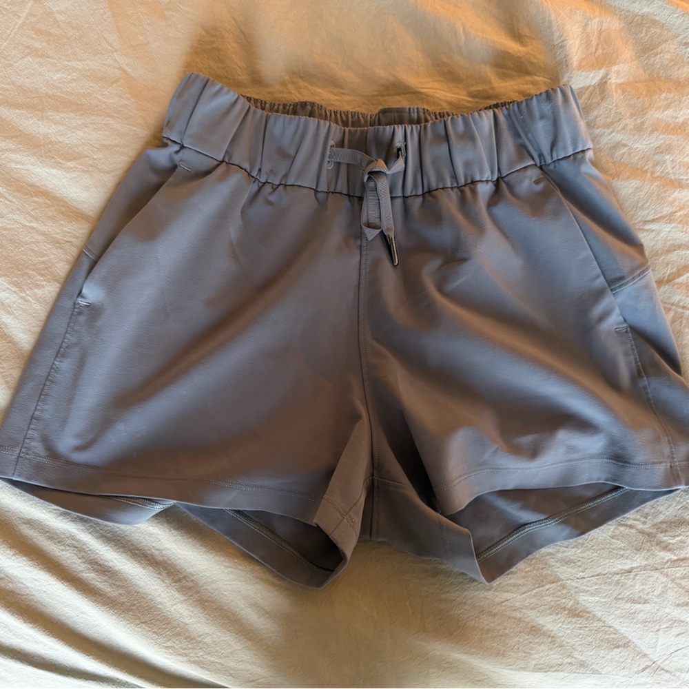 lululemon on the fly short